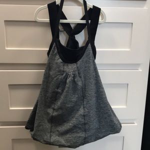Lulu Grey bubble tank with black sports bra. Size4